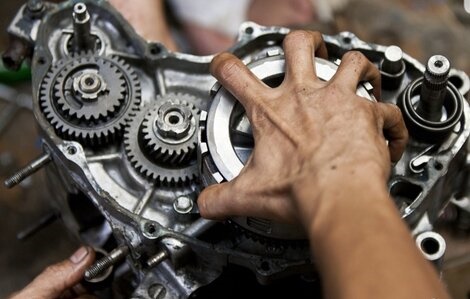 Bcn Makina, İş Makinası Yedek Parçaları, Dişli İmalatı, Özel İmalat, Mühendislik, Kalıp İmalatı, Dik İşleme Merkezi, CNC Torna, 5 Eksen CNC Dik İşleme Merkezi, Universal Torna 4m, Universal Freze